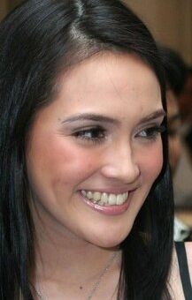 Шанди Аулиа Шанди Аулиа